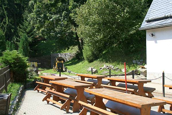 Am Besucherbergwerk Markus-Röhling-Stolln 